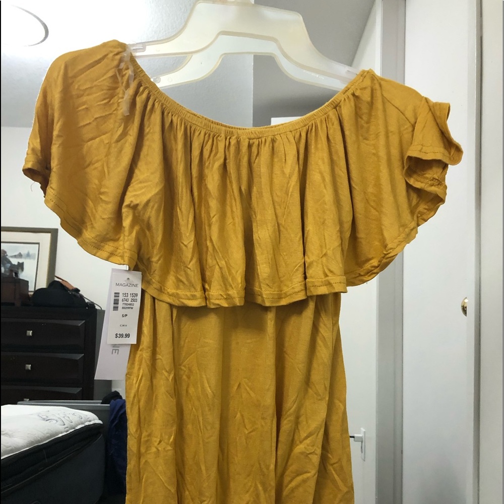 BNWT off shoulder top!